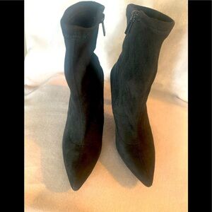 ANNE MICHELLE Stiletto Suede Booties